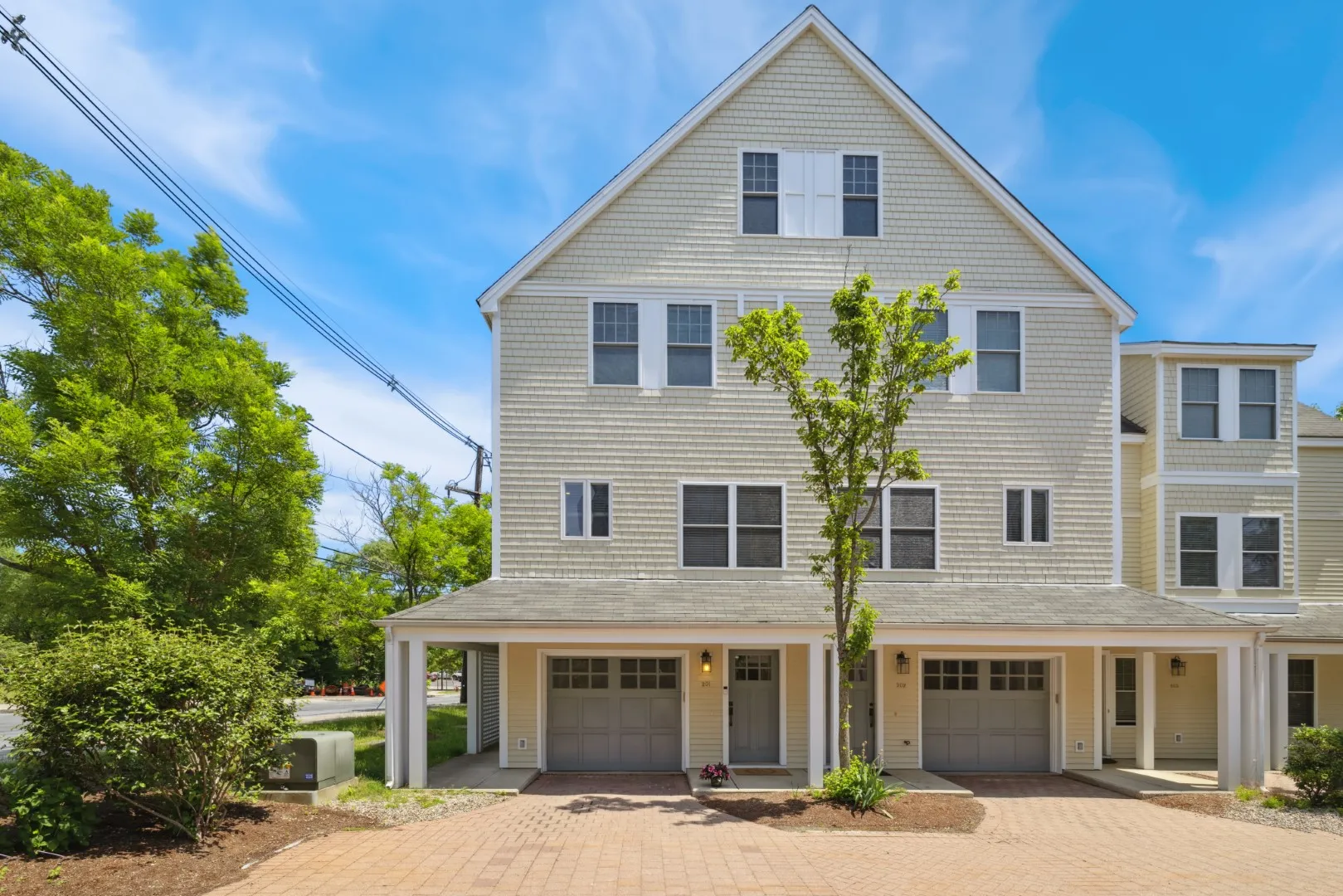 400 Cross Street Unit #201, Winchester, MA 01890 featured image